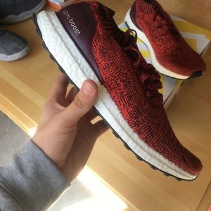 SIZE 8.5 ULTRABOOST